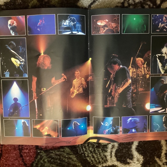 Jimmy Page Robert Plant (Led Zeppelin) Walking Into Everywhere 1998 Tour Book - Picture 9 of 11